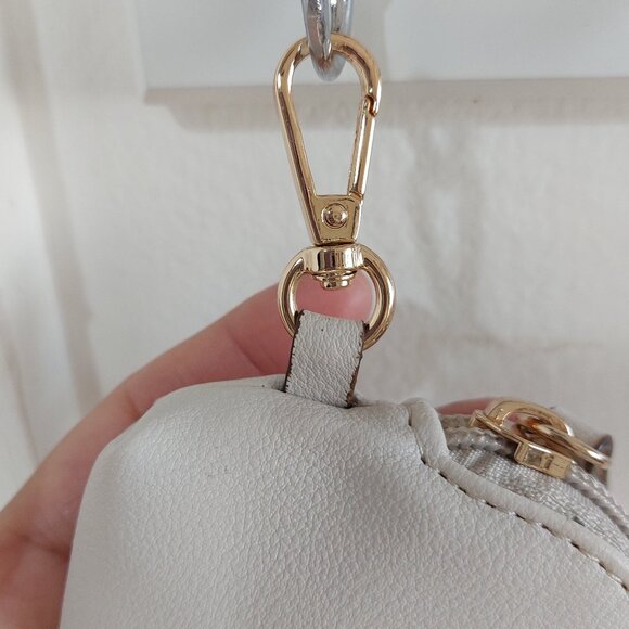 Juicy Couture Mini Clip On Bag Coin Purse Mini Wallet 4 COLORS TO CHOOSE - Picture 8 of 16